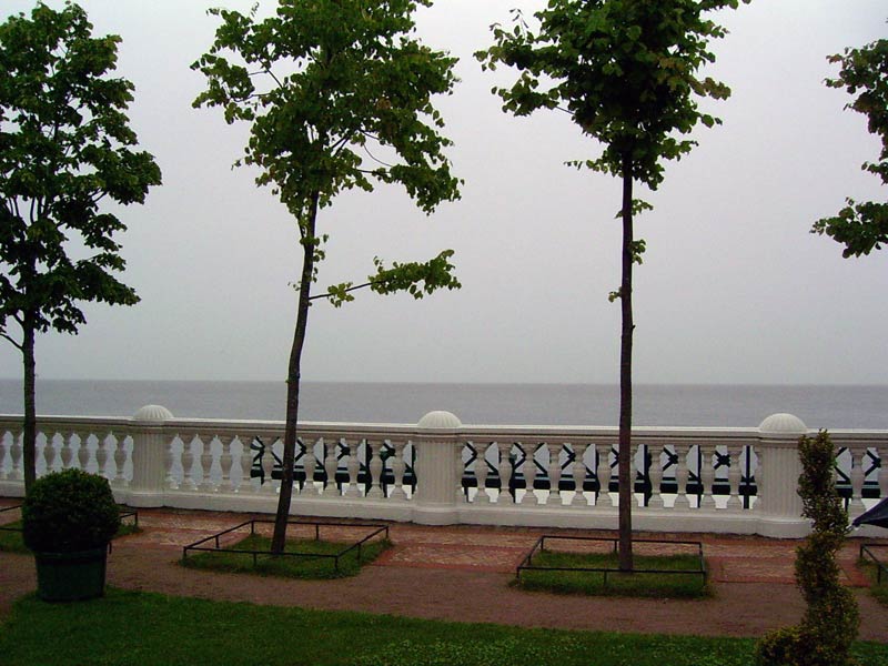 Петергоф море